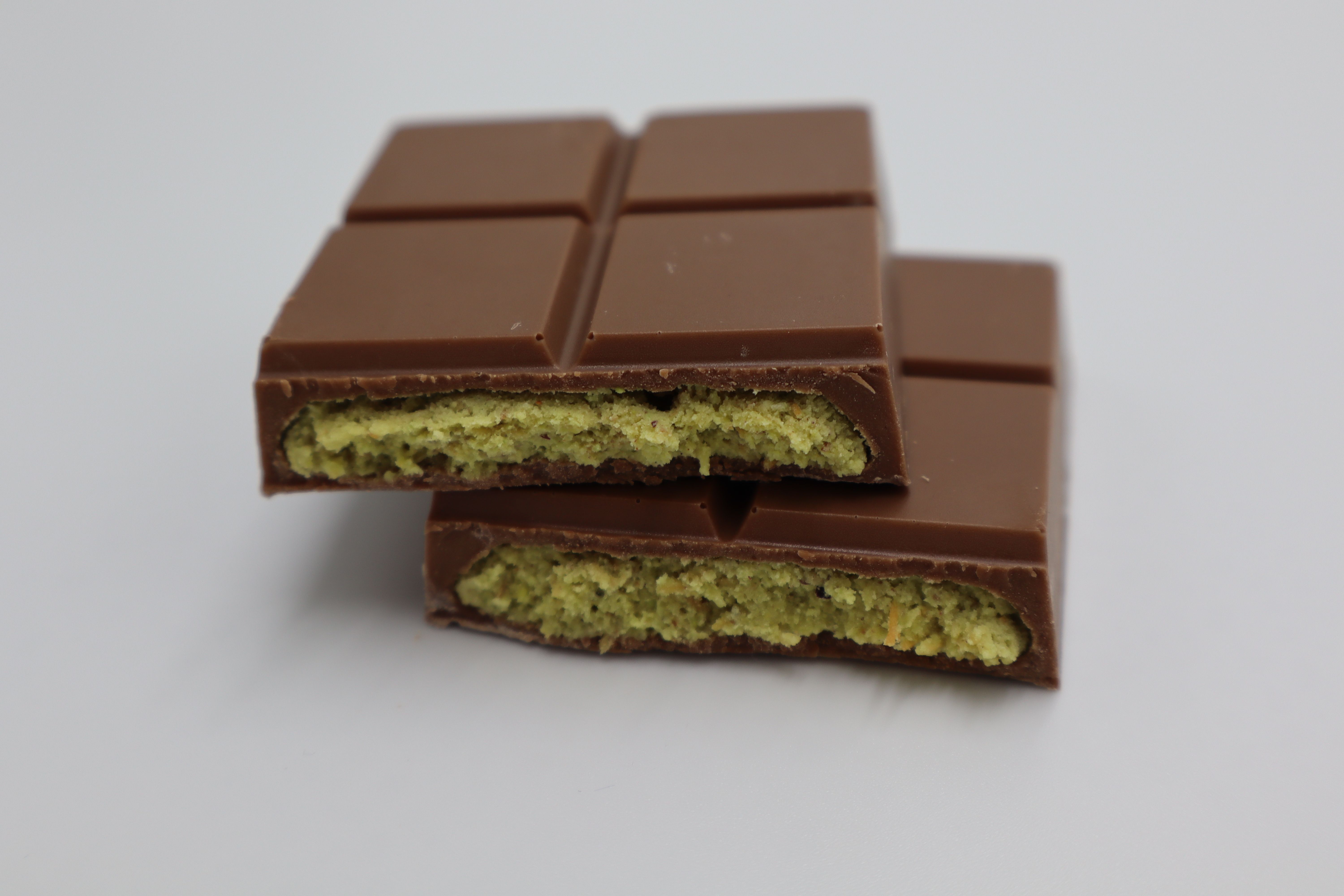 How to Make the Viral Dubai Chocolate Bar at Home (Step-by-Step)